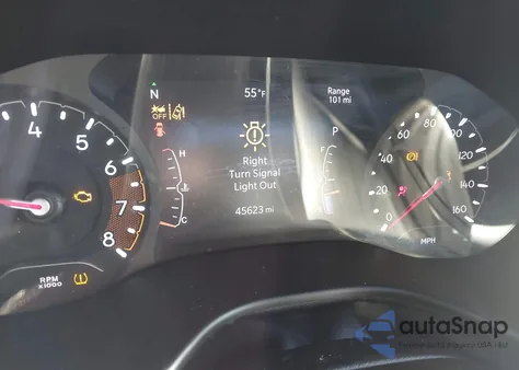 2024 Jeep Compass Latitude 4X4 z USA, uszkodzony, nr VIN 3C4NJDBN8RT100723